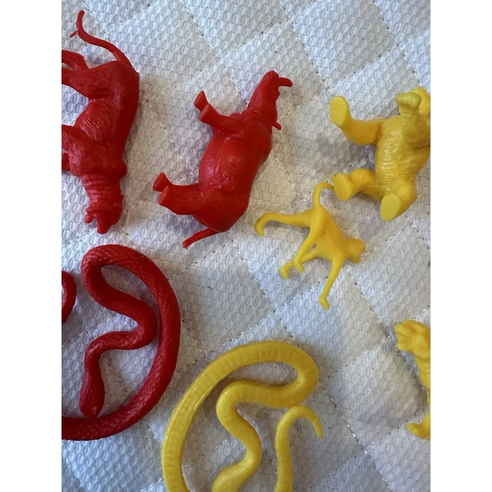 Safari Animal Figurines (29 Pieces) Kids Toys
